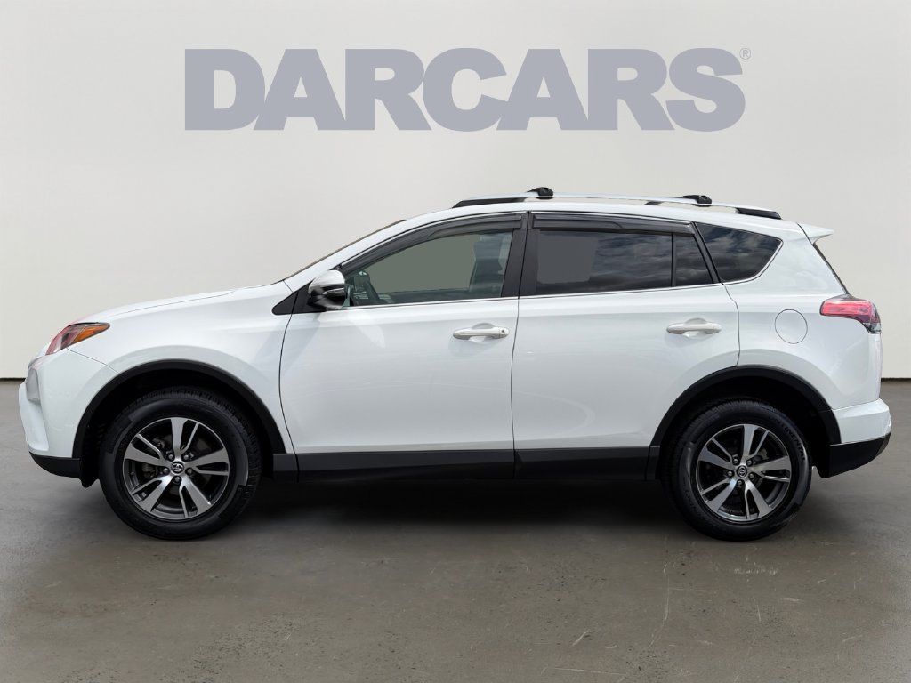 Used 2018 Toyota RAV4 XLE w/ Plus Extra Value Package AWD/4WD image 4