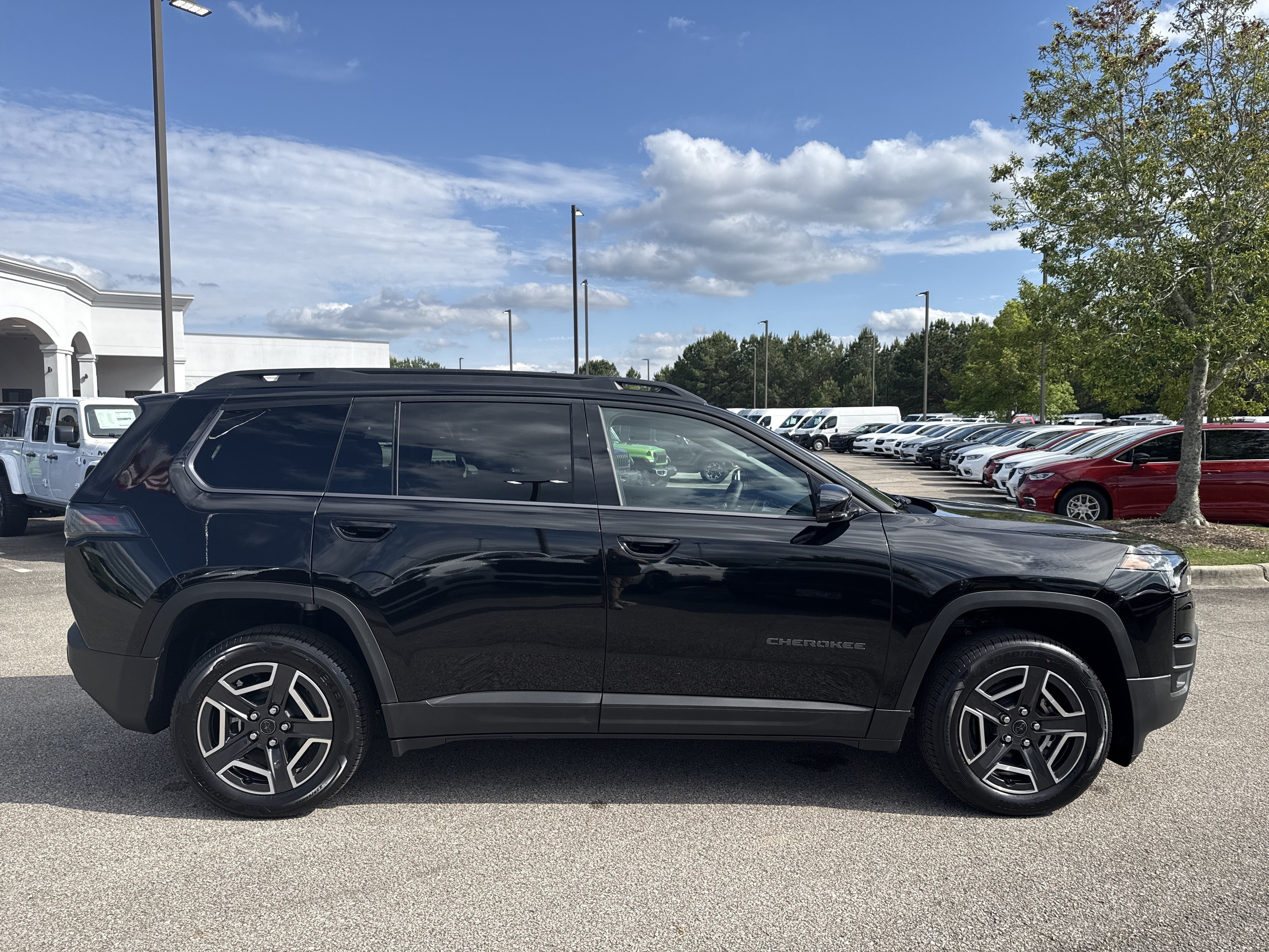 New 2026 Jeep Cherokee Limited AWD/4WD image 8