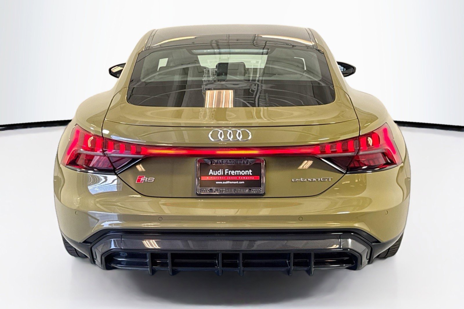 Used 2024 Audi RS e-tron GT image 6