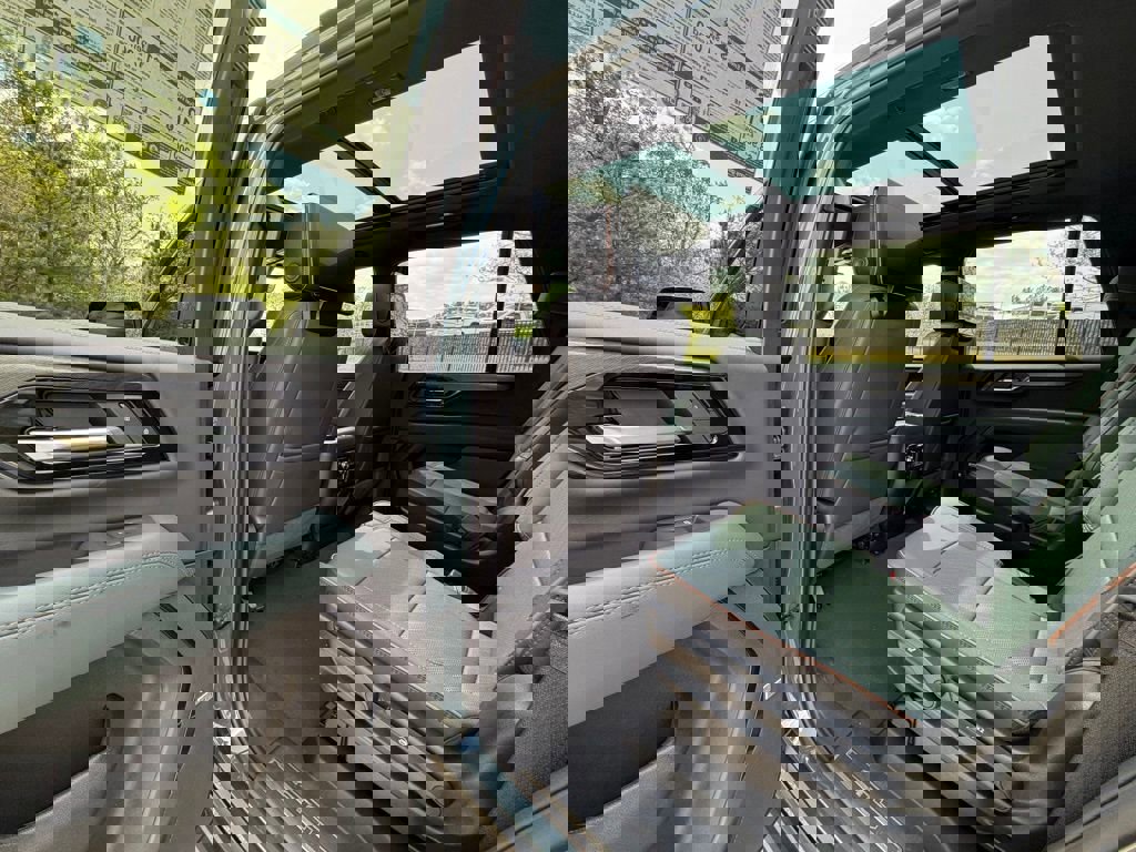 New 2026 GMC Yukon AT4 w/ AT4 Premium Plus Package image 19