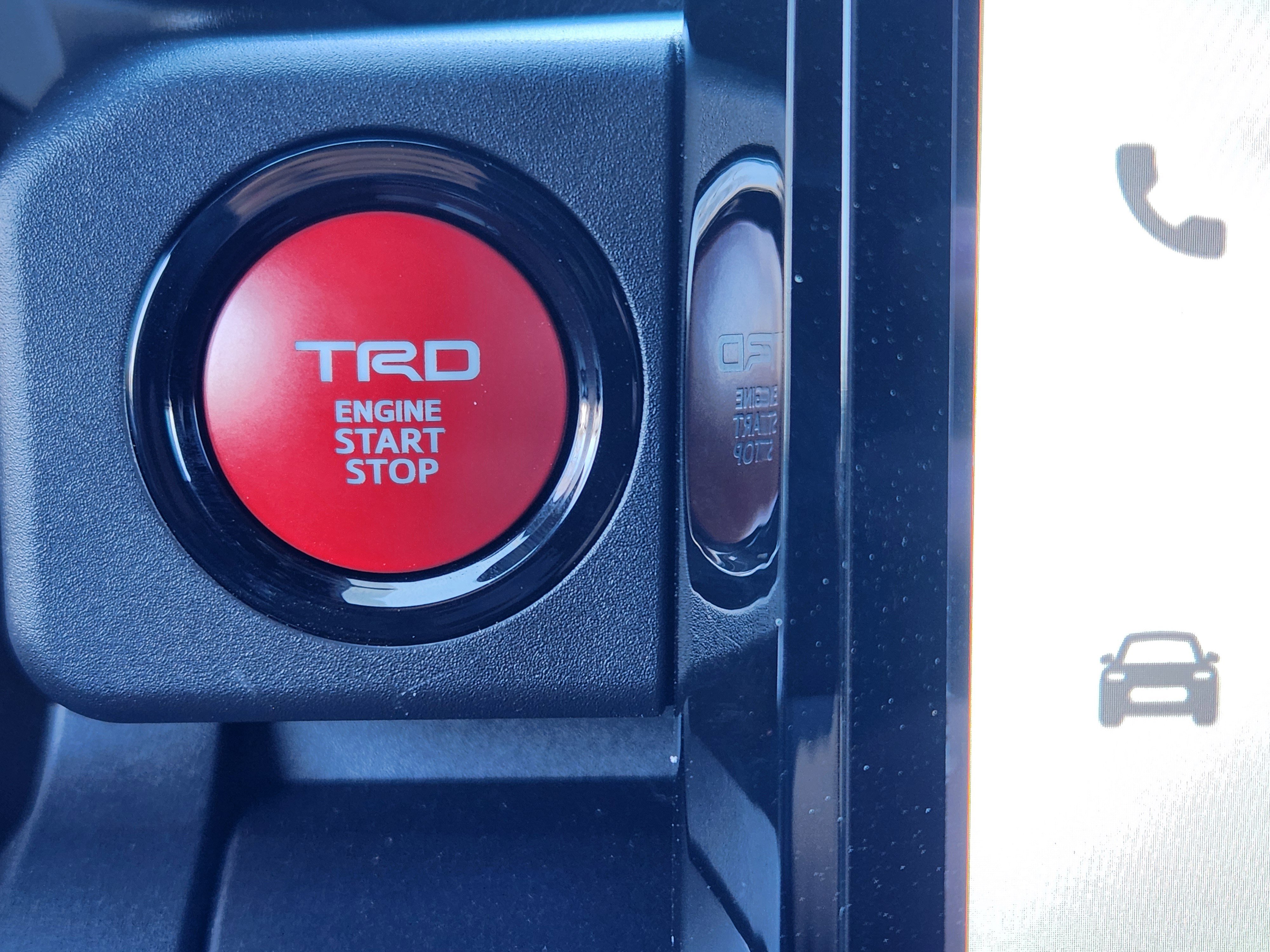 Certified 2026 Toyota 4Runner TRD Off-Road Premium AWD/4WD image 26