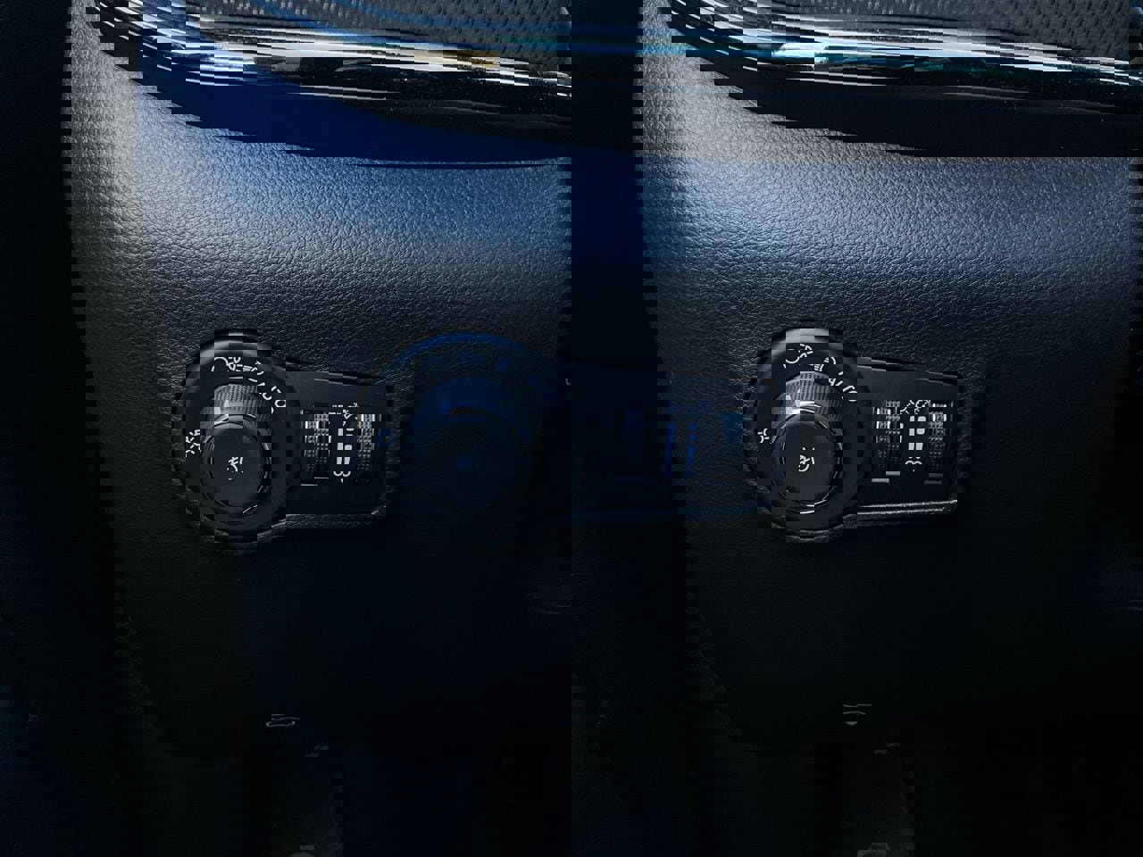 Used 2025 Jeep Compass Trailhawk image 20