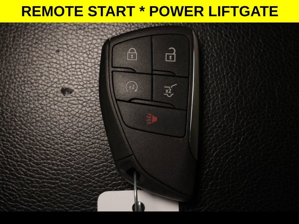 Used 2025 Chevrolet Traverse LT image 7