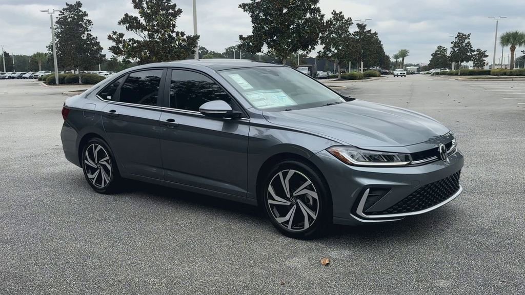 New 2026 Volkswagen Jetta SEL image 2