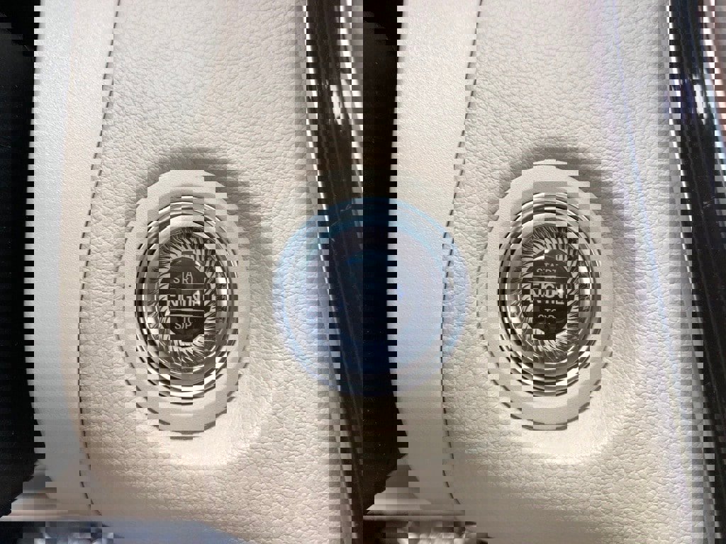 Used 2021 Mercedes-Benz GLC 300 4MATIC w/ Multimedia Package image 24