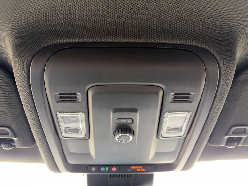 Used 2025 Chevrolet Tahoe Z71 image 26