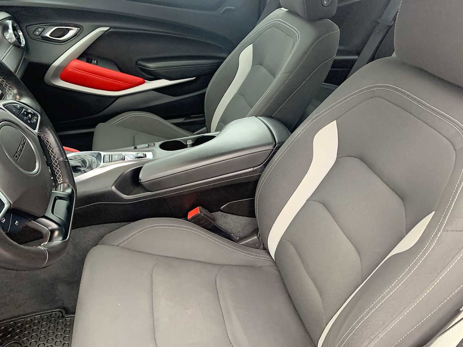 Certified 2022 Chevrolet Camaro LT image 18