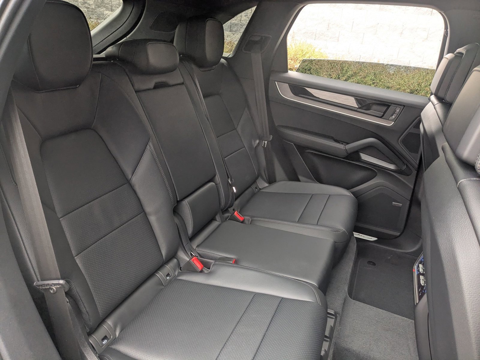 New 2026 Porsche Cayenne image 24