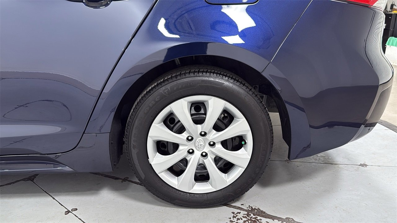 Certified 2025 Toyota Corolla LE image 23