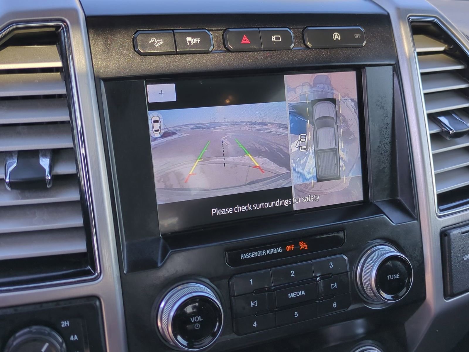 Used 2020 Ford F150 Platinum w/ Technology Package image 37