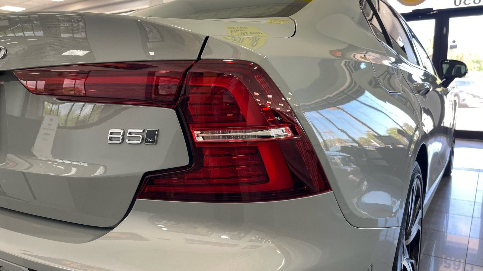 Used 2024 Volvo S60 B5 Plus w/ Climate Package AWD/4WD image 16