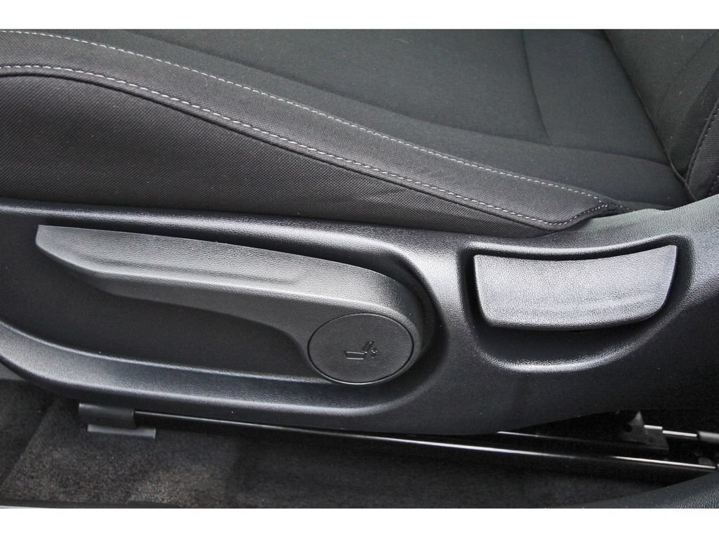 Certified 2026 Hyundai Elantra Sport w/ Cargo Package FWD image 31