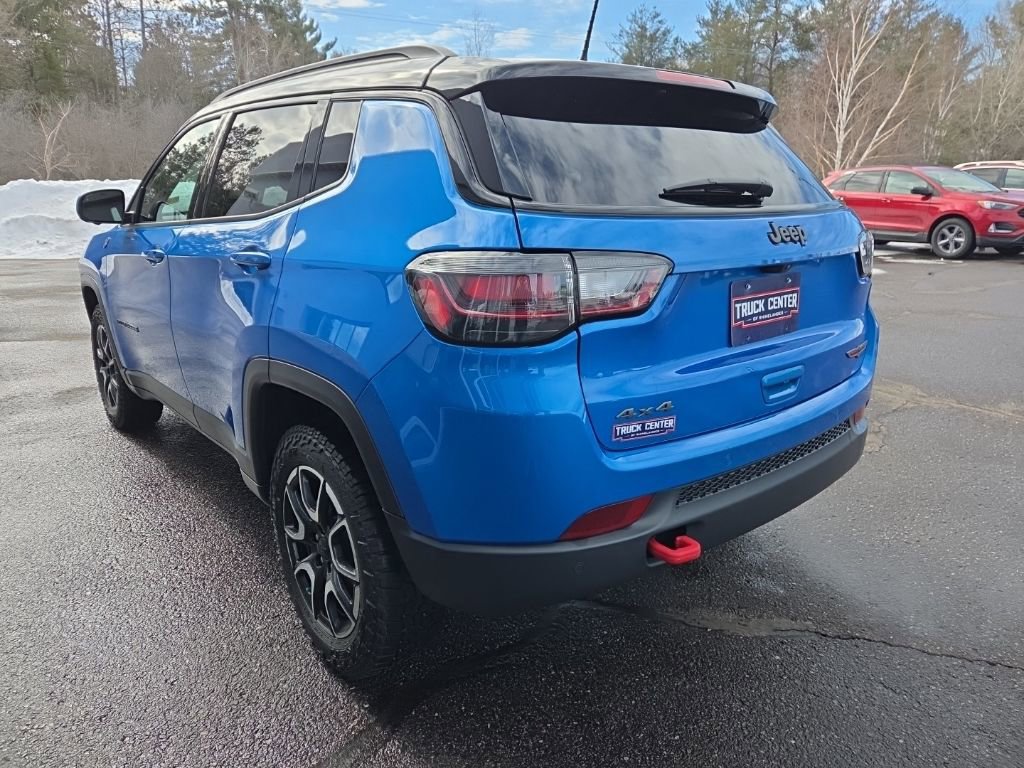 Used 2024 Jeep Compass Trailhawk w/ Trailhawk Elite Group image 5