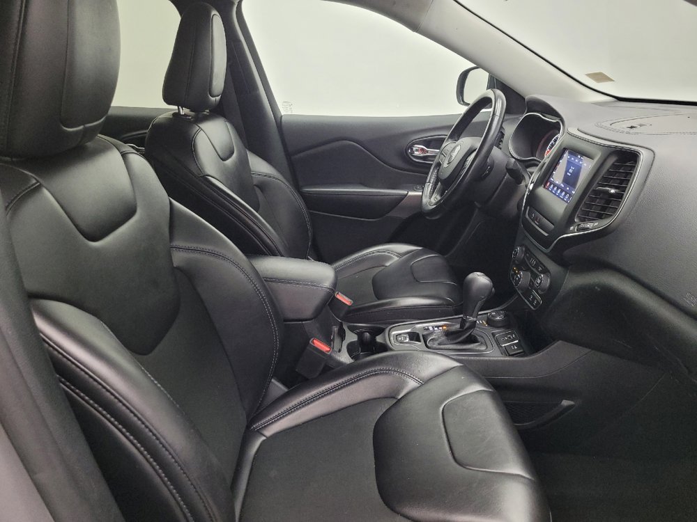 Used 2020 Jeep Cherokee Latitude Plus w/ Cold Weather Group image 21