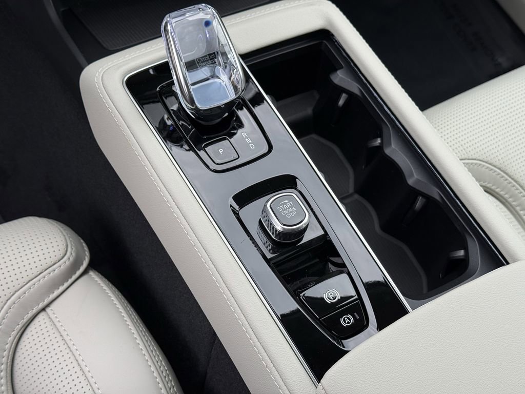 New 2026 Volvo XC90 B6 Ultra image 24