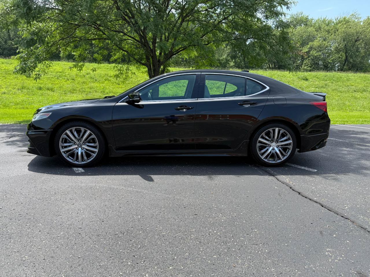 Used 2015 Acura TLX V6 SH-AWD w/ Advance Package image 16