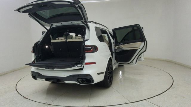 Used 2024 BMW X7 M60i w/ Executive Package image 79