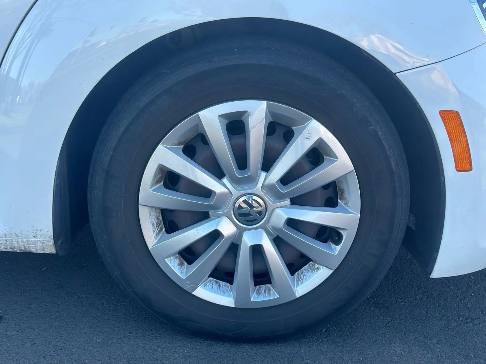 Used 2012 Volkswagen Beetle 2.5 image 20