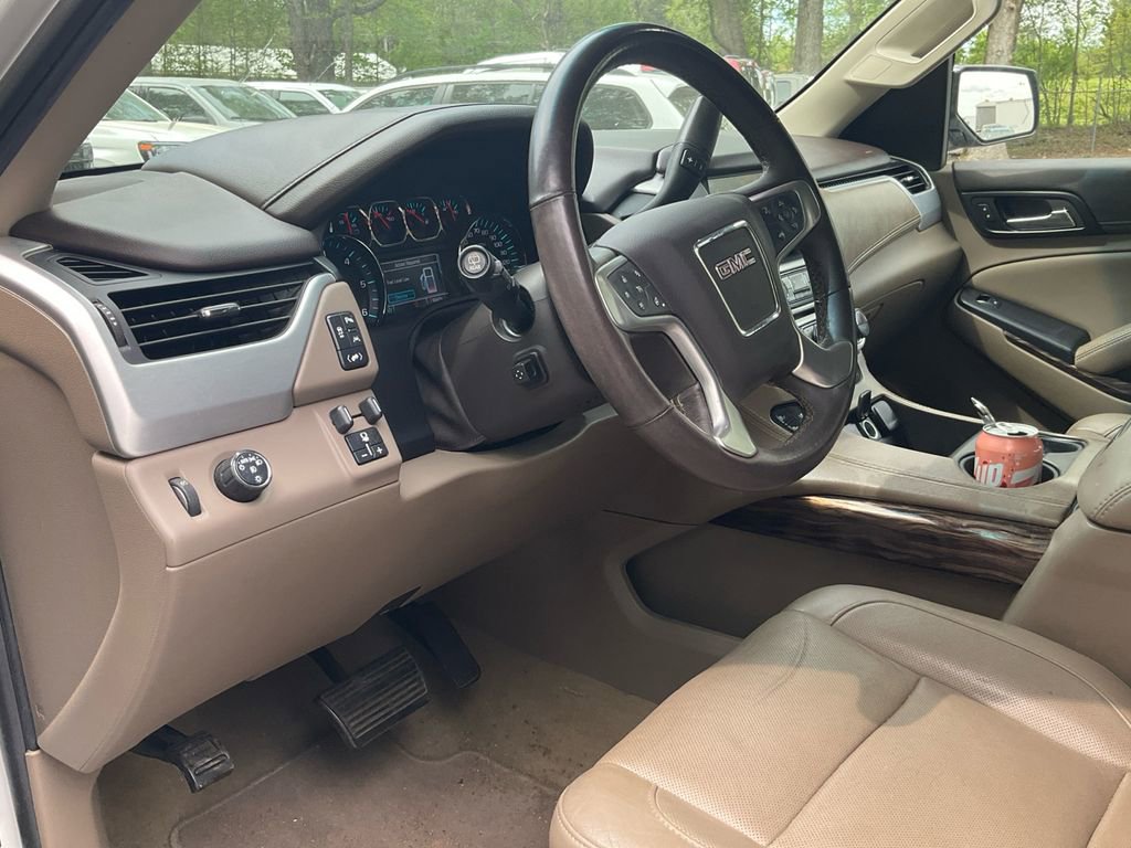 Used 2017 GMC Yukon XL SLT w/ Open Road Package image 15