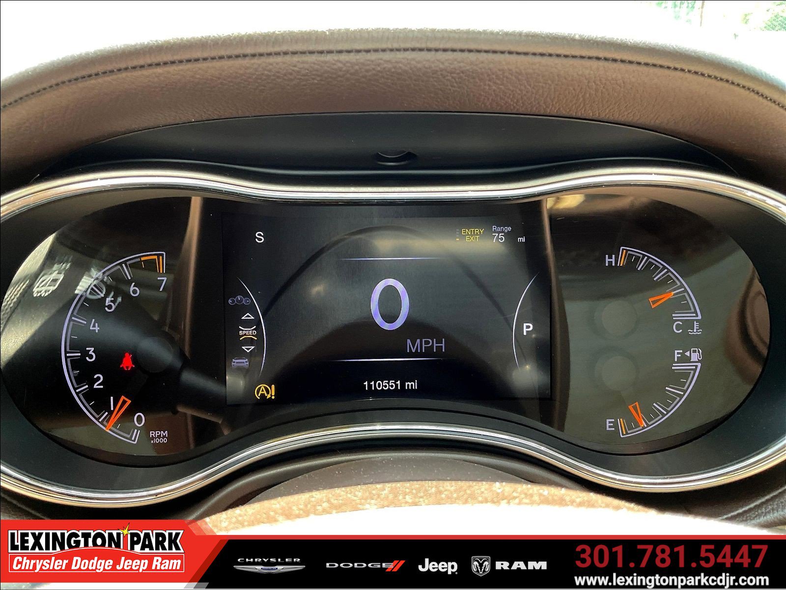 Used 2017 Jeep Grand Cherokee Overland AWD/4WD image 13