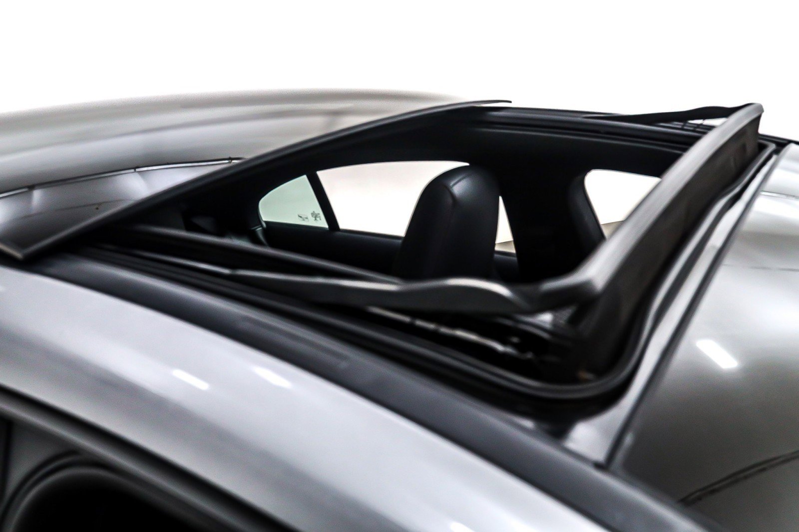 Used 2023 Mercedes-Benz CLA 250 CLA 250 Coupe image 23