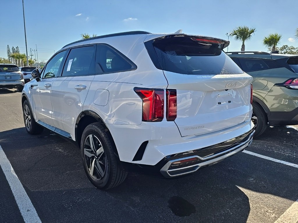 Certified 2023 Kia Sorento S w/ Panoramic Sunroof Package image 8