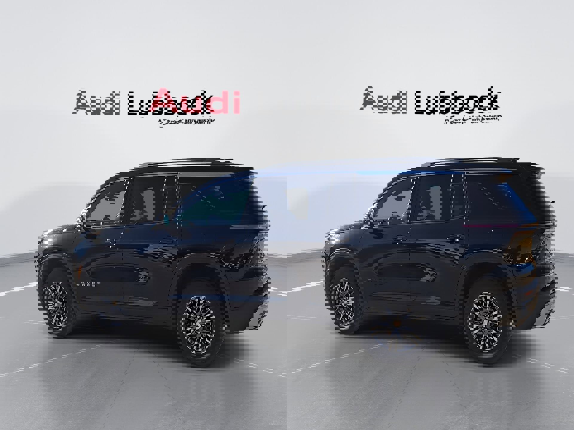 Used 2024 Chevrolet Traverse LT image 6