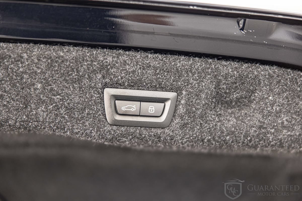 Used 2026 BMW 530i xDrive AWD/4WD image 18