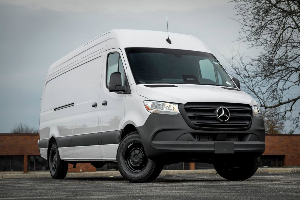 Used 2026 Mercedes-Benz Sprinter 2500 image 1