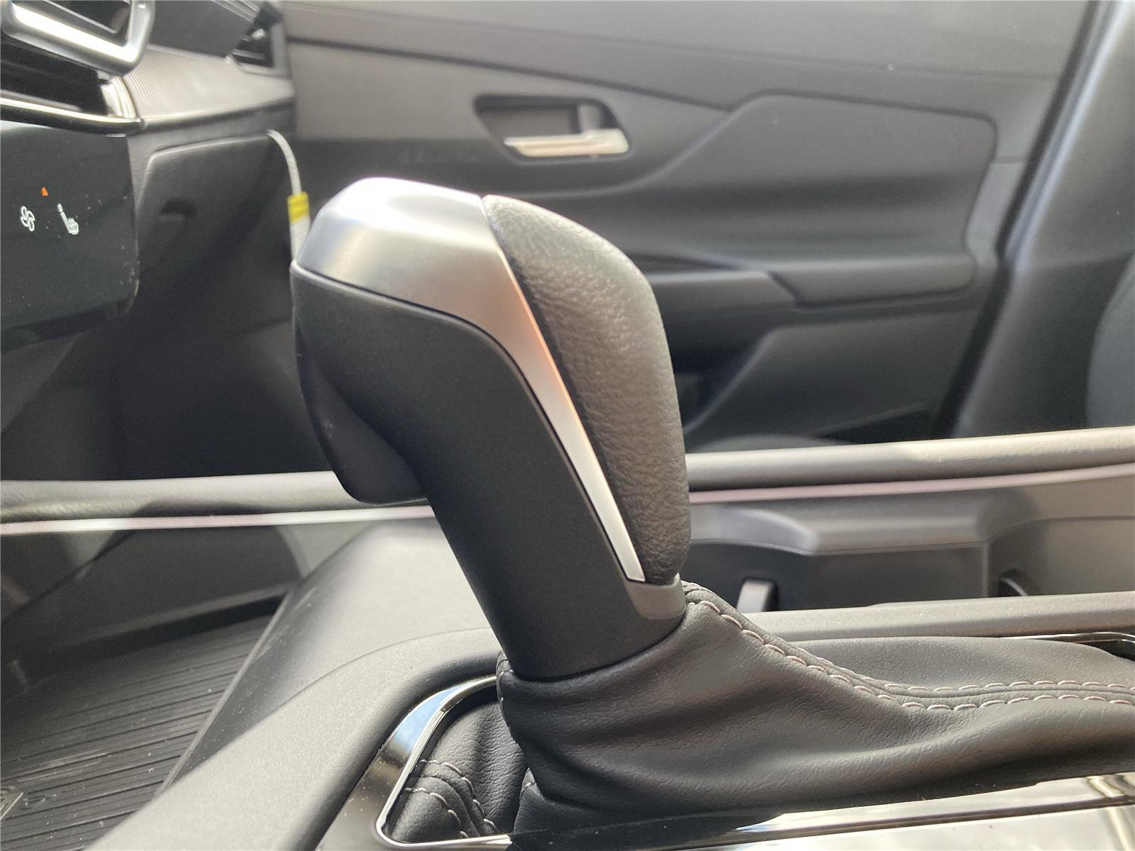 New 2026 Nissan Sentra SV w/ SV Convenience Package FWD image 16