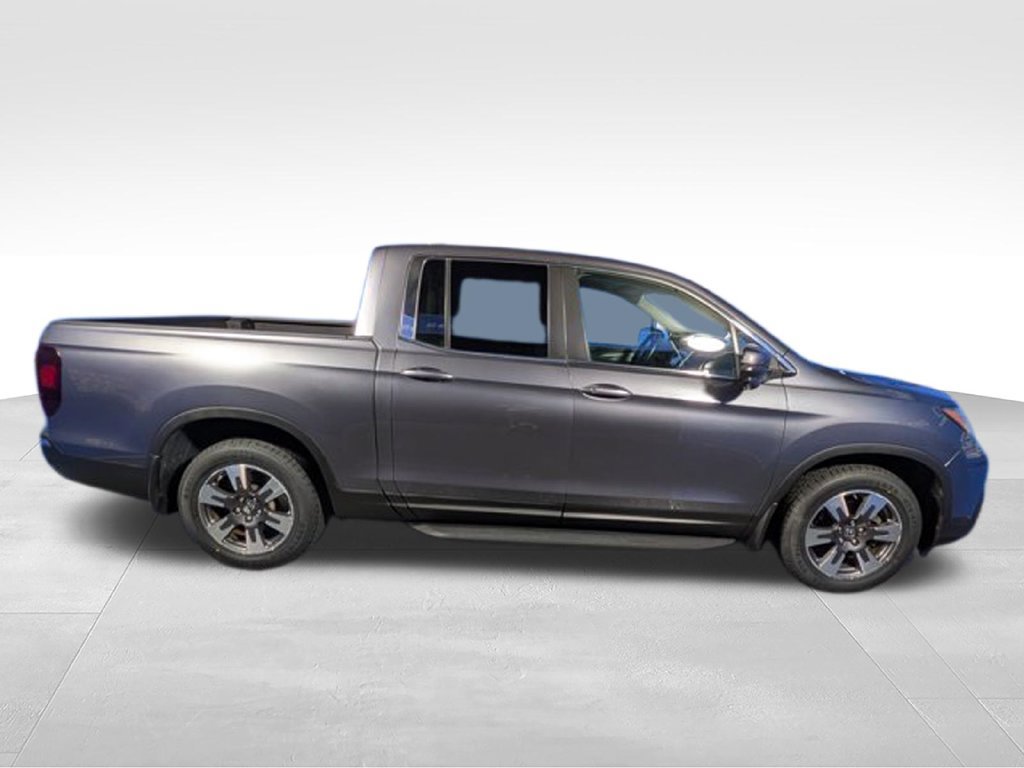Certified 2017 Honda Ridgeline RTL-T image 3