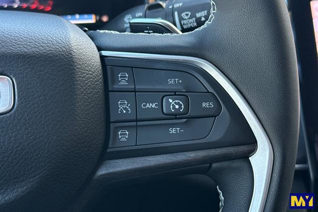 Used 2024 Jeep Grand Cherokee Limited 4xe image 30