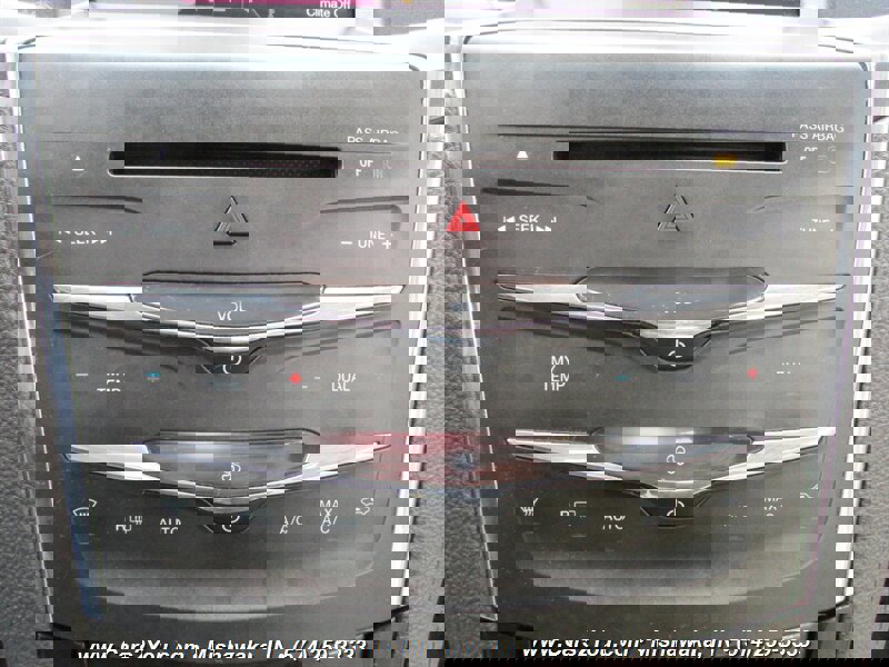 Used 2015 Lincoln MKS AWD w/ Equipment Group 101A image 28