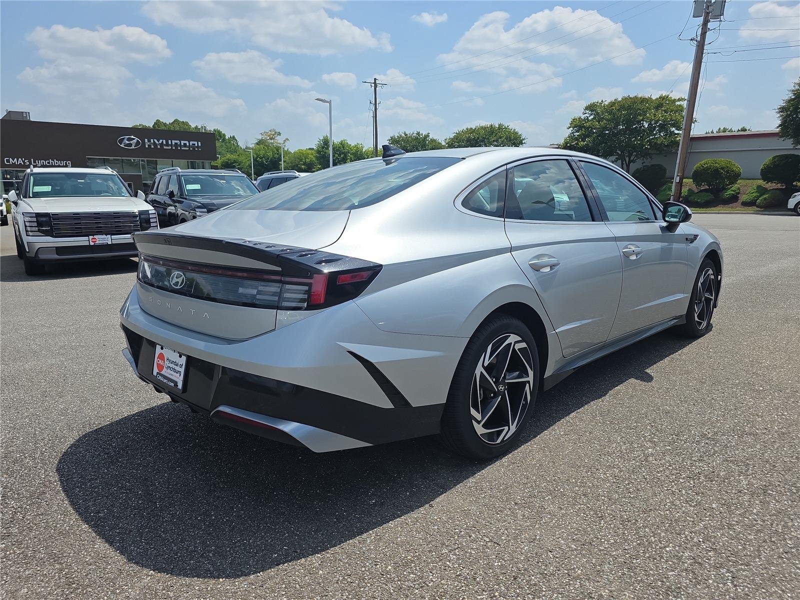 Certified 2026 Hyundai Sonata SEL FWD image 8