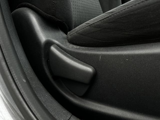 Used 2015 Nissan Sentra SR FWD image 30