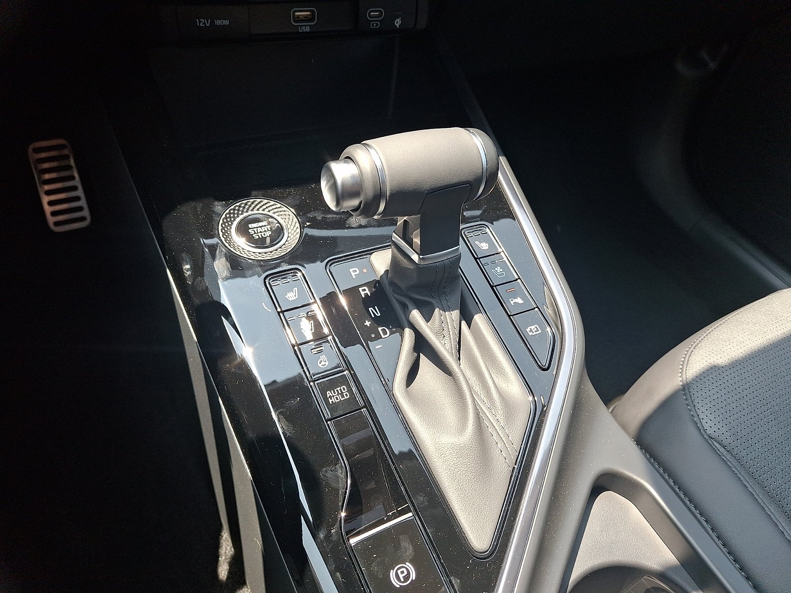 New 2026 Kia Niro SX Touring FWD image 11