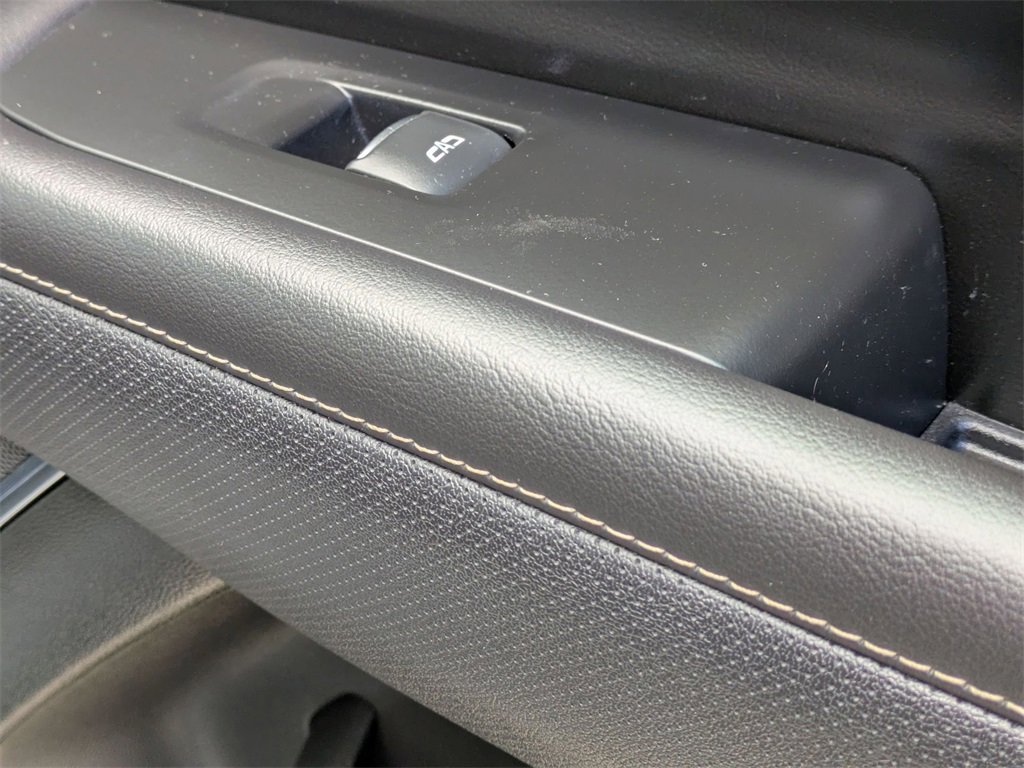 Used 2023 Chevrolet Tahoe Premier image 36