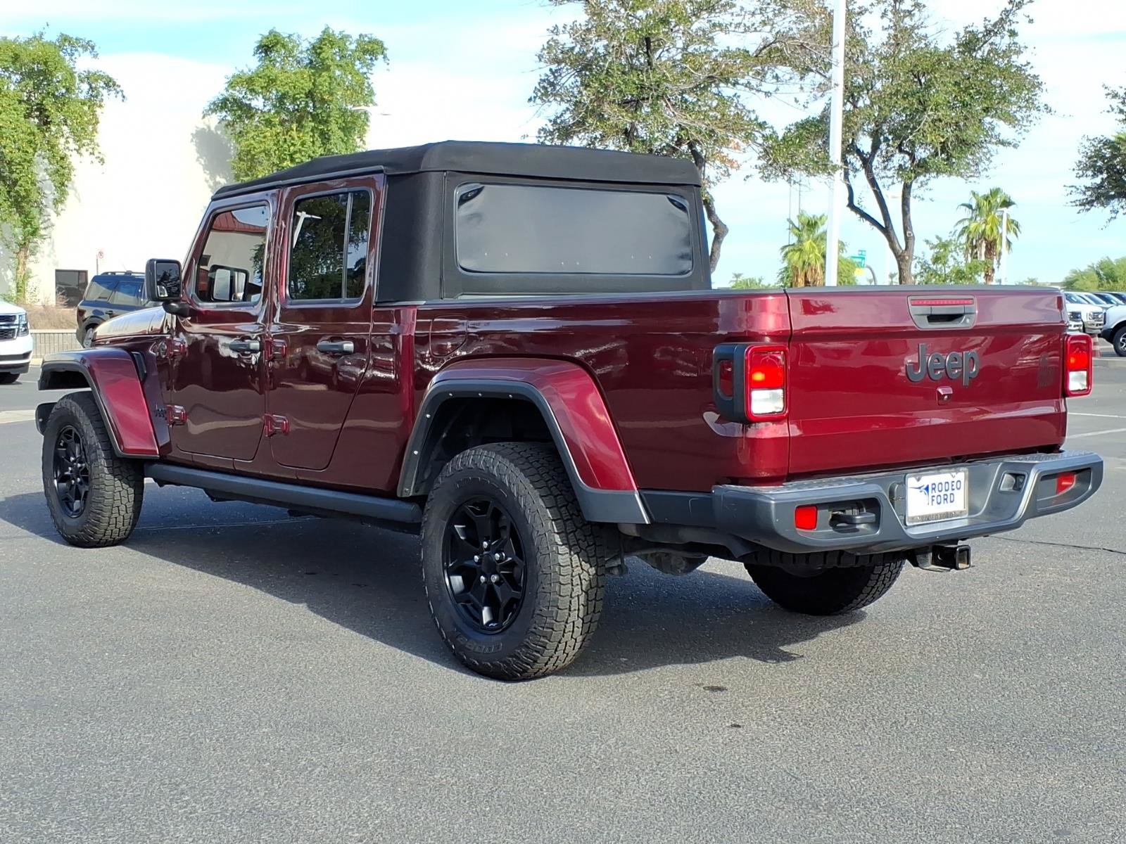 Used 2022 Jeep Gladiator Sport AWD/4WD image 3