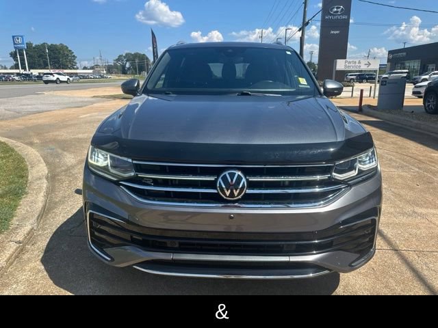 Used 2022 Volkswagen Tiguan SEL R-Line AWD/4WD image 3