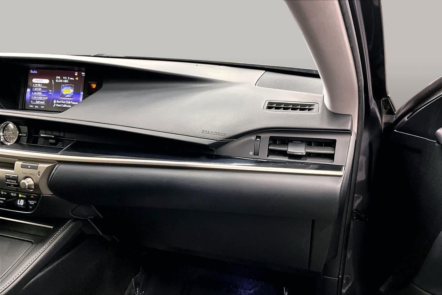 Used 2017 Lexus ES 350 w/ Accessory Package 2 FWD image 18