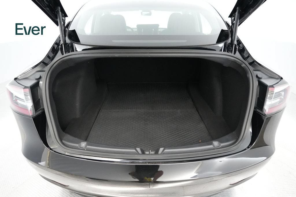 Used 2018 Tesla Model 3 Mid Range RWD image 8