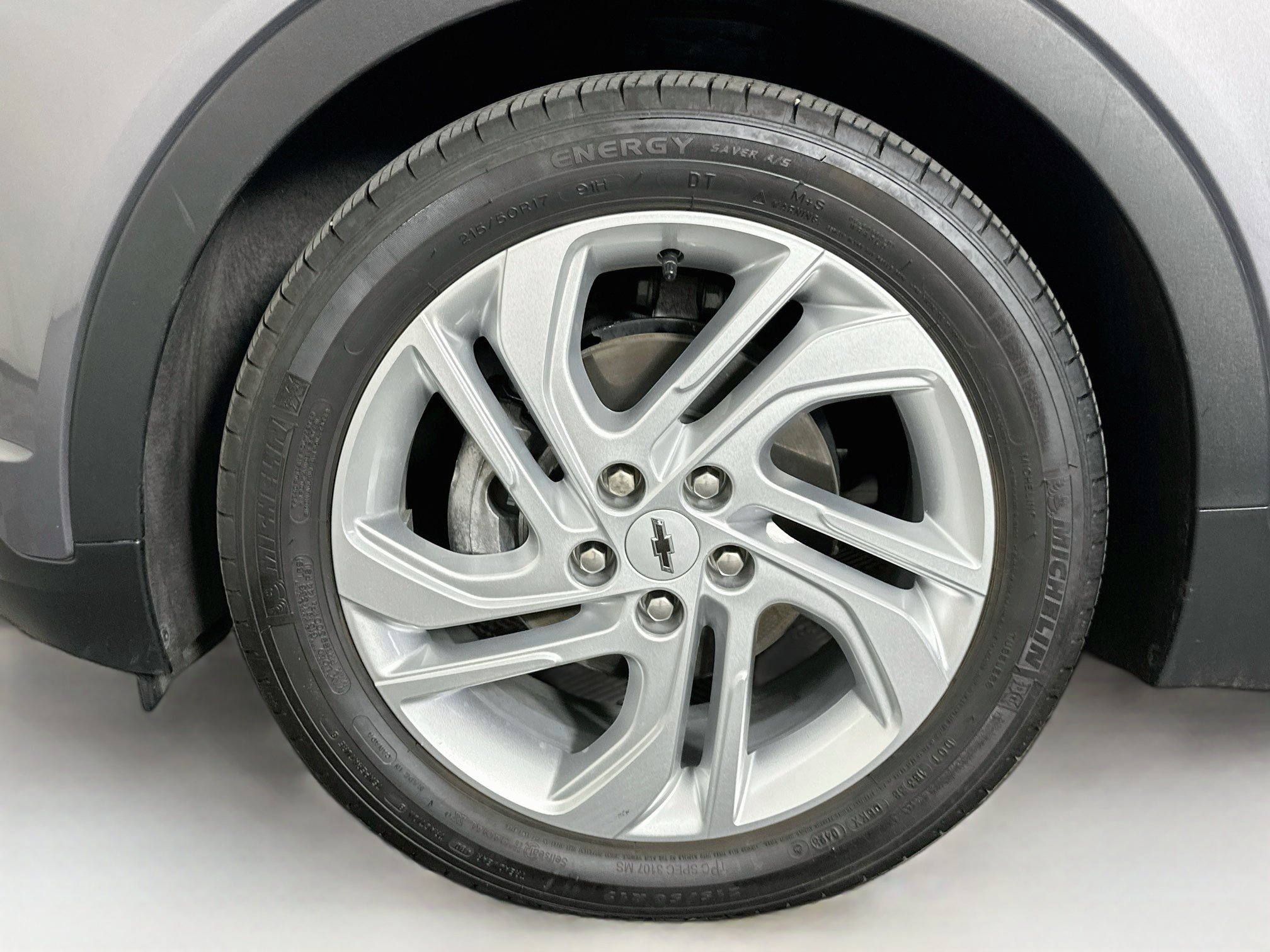 Used 2023 Chevrolet Bolt LT FWD image 11