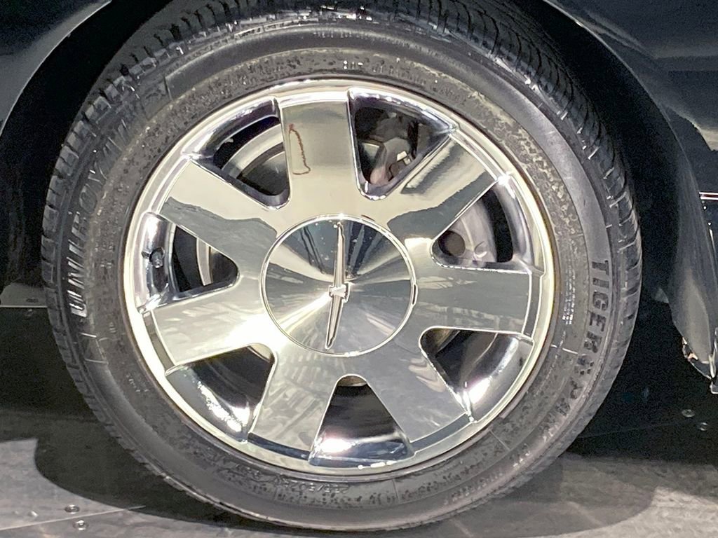 Used 2003 Ford Thunderbird image 10