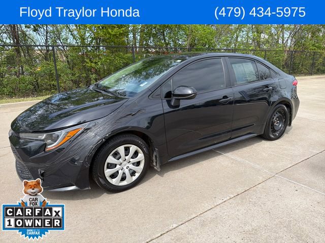 Used 2022 Toyota Corolla LE image 1