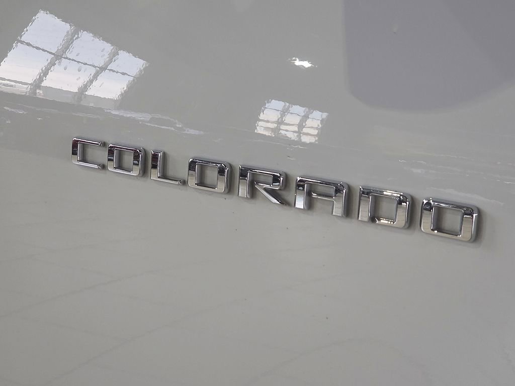 Used 2024 Chevrolet Colorado LT image 10