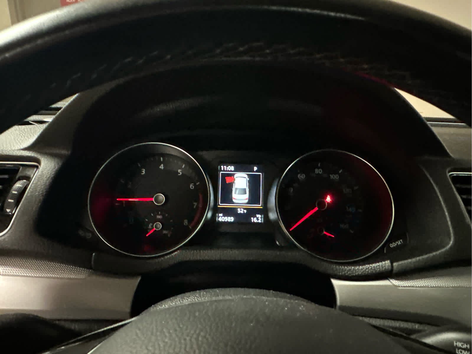 Used 2019 Volkswagen Passat 2.0T Wolfsburg image 9