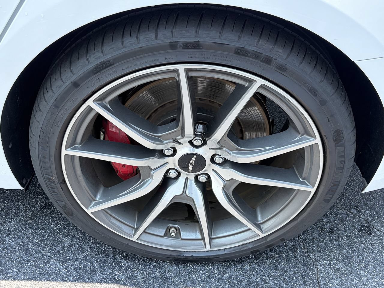 Used 2025 Genesis G70 2.5T AWD/4WD image 27