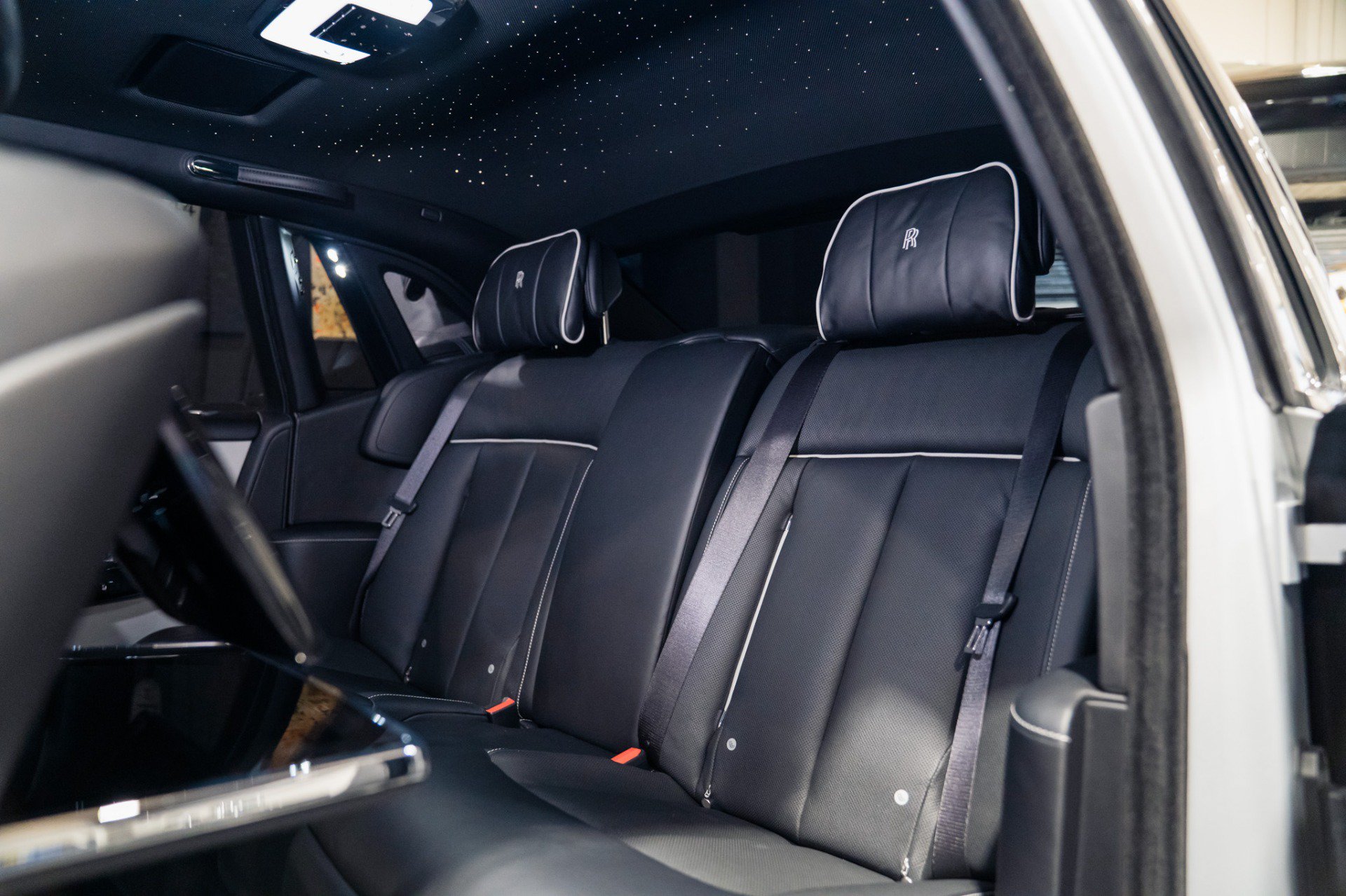 Used 2020 Rolls-Royce Phantom Sedan RWD image 16