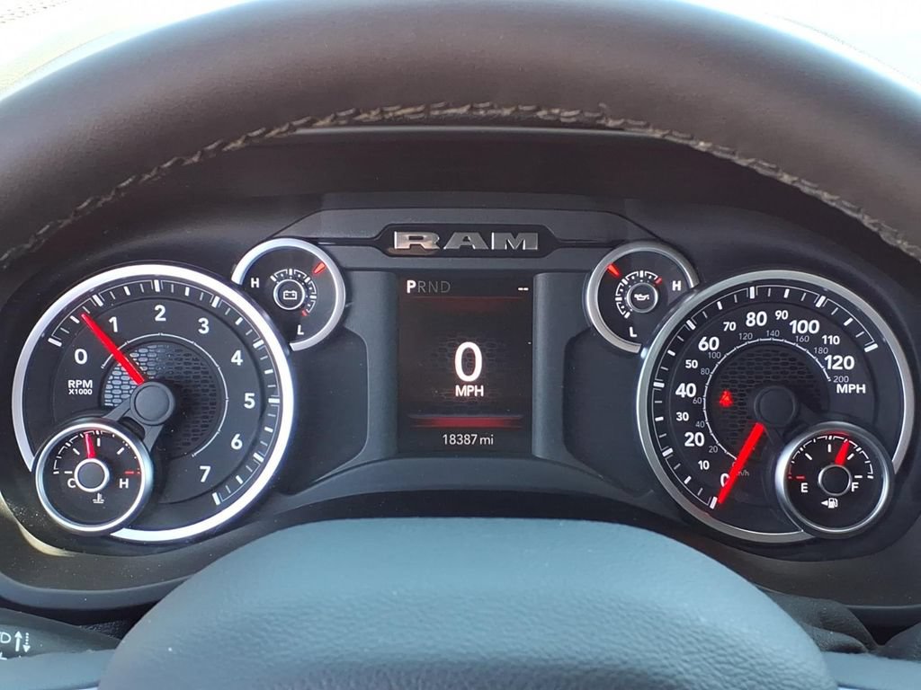 Used 2026 RAM 2500 Big Horn AWD/4WD image 2