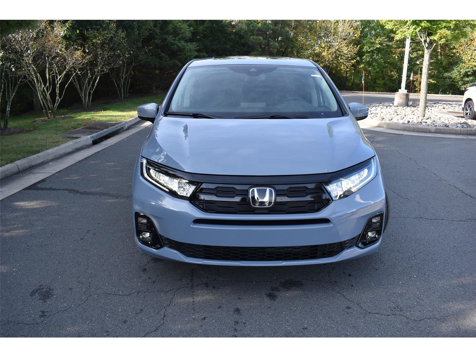 New 2027 Honda Odyssey Elite image 2